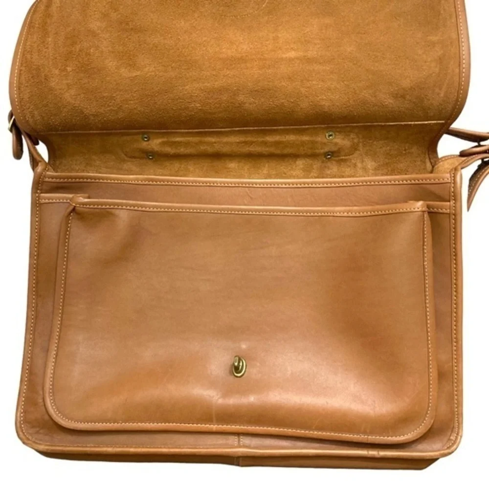 Coach vintage british tan New York City briefcase bag metropolitan 5180